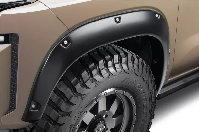 Bushwacker 22-23 Nissan Frontier Pocket Style Fender Flares 4pc - Black