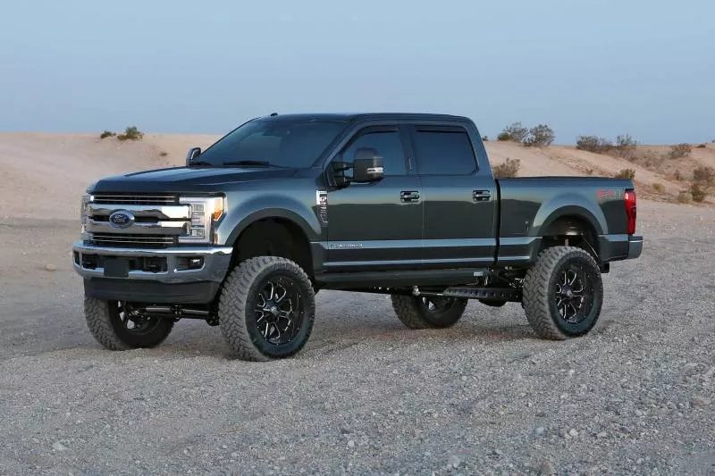Fabtech 17-20 Ford F250/350 4WD Diesel 8in Radius Arm System w/DL 2.25 Resi Shocks & Rear DL Shocks