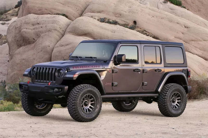 Fabtech 2018 Jeep JL 4WD 4-Door 3in Sport System w/Shock Extensions