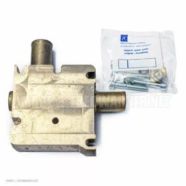 ZF 3320107001 Side-Mount Oil Cooler for 30M Marine Transmission